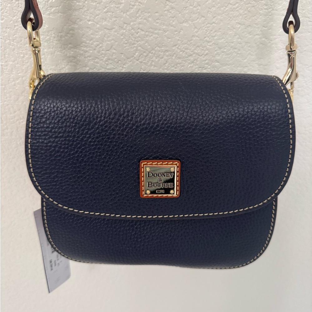 BNWT Dooney & Bourke Saddle Bag